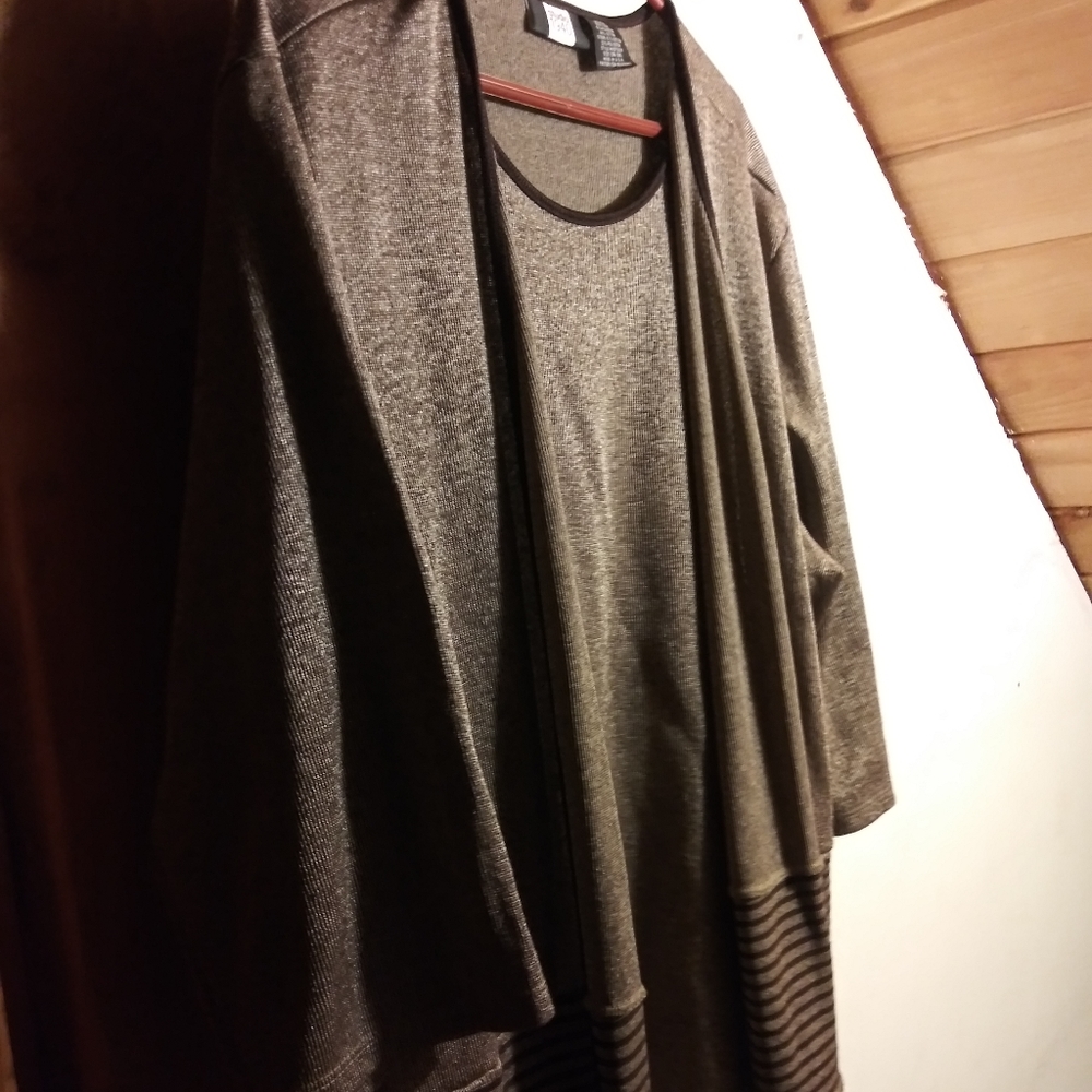 Lightweight Sweater - Picture 3 of 5